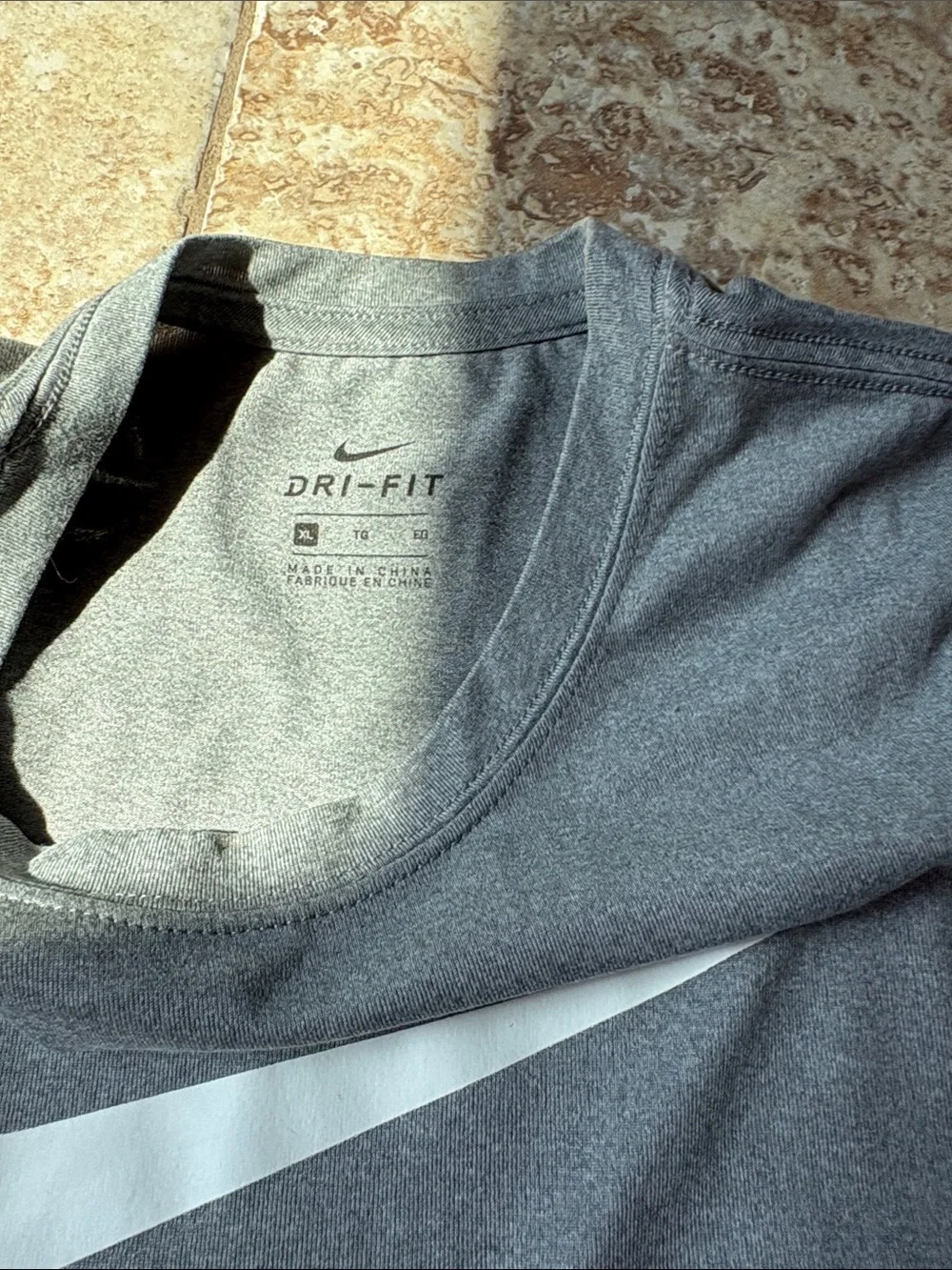 Boys XL Nike Gray Short Sleeve Dri-FIT Performance Tee with White Swoosh